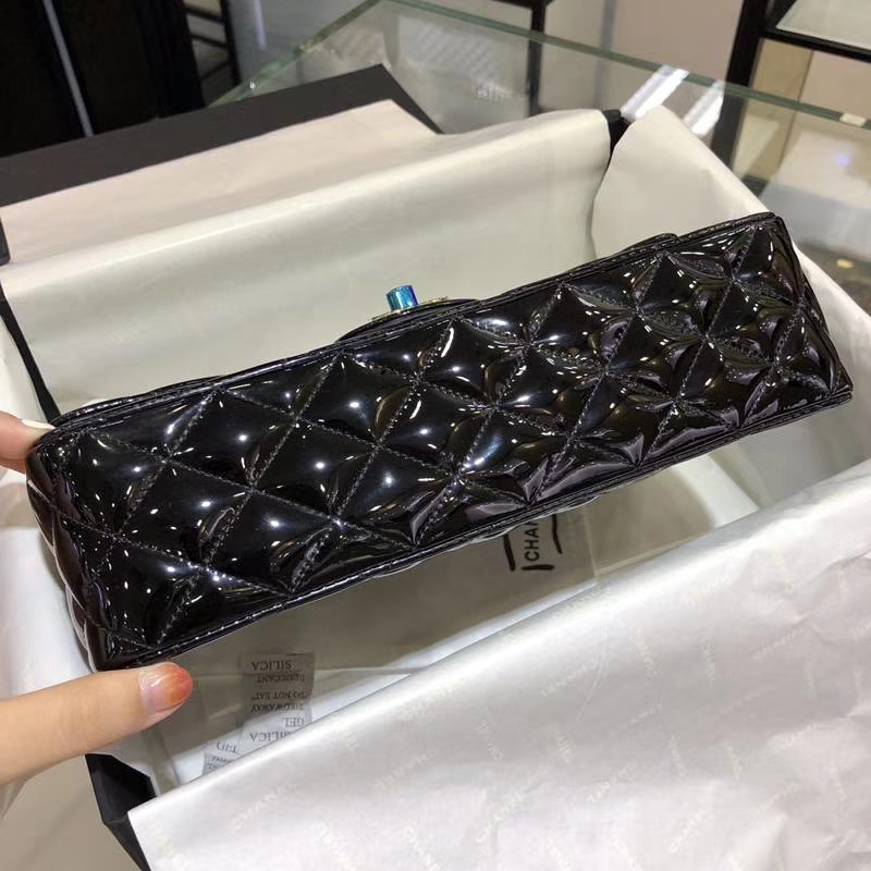 CHANEL 香奈儿 Classic Flap Bag  进口漆皮 25cm 感受细节 感受工艺 黑色 金扣