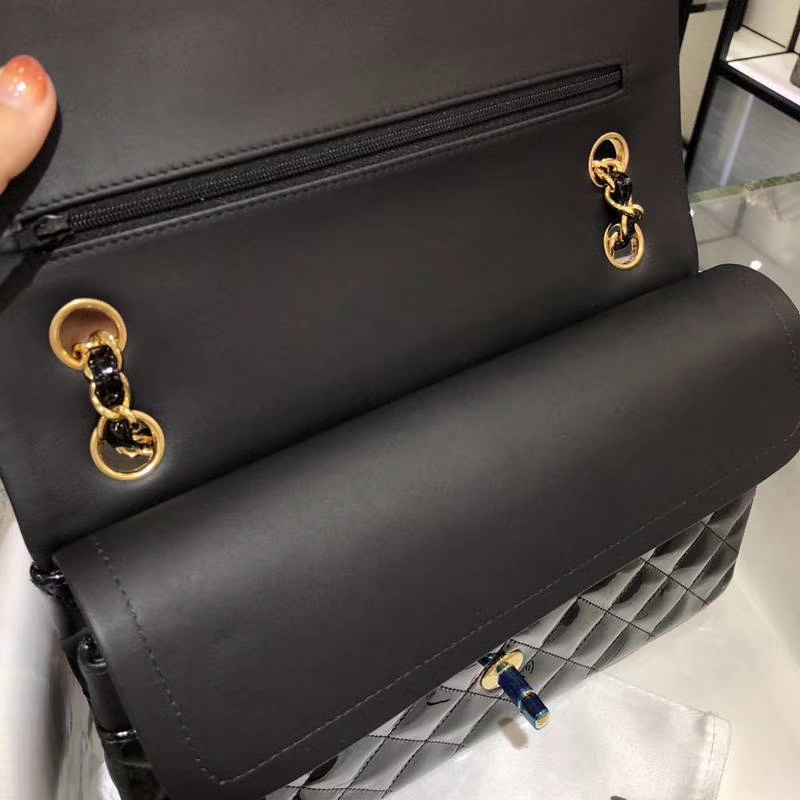 CHANEL 香奈儿 Classic Flap Bag  进口漆皮 25cm 感受细节 感受工艺 黑色 金扣