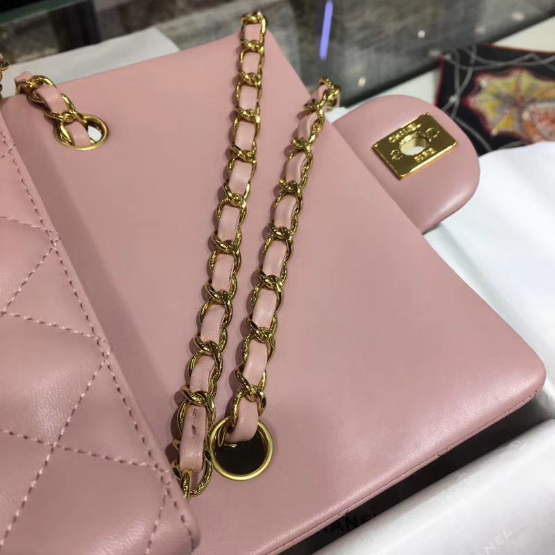 CHANEL 小香 Classic Flap Bag  进口小羊皮 20cm 感受细节 感受工艺 浅粉 金扣