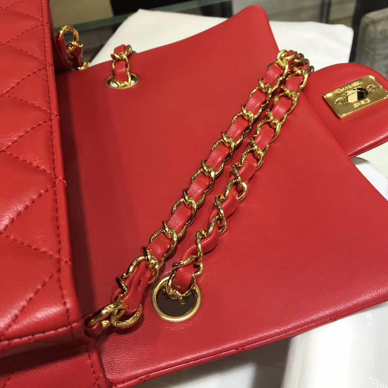 CHANEL 香奈儿 Classic Flap Bag  进口小羊皮 20cm 感受细节 感受工艺 大红 金扣