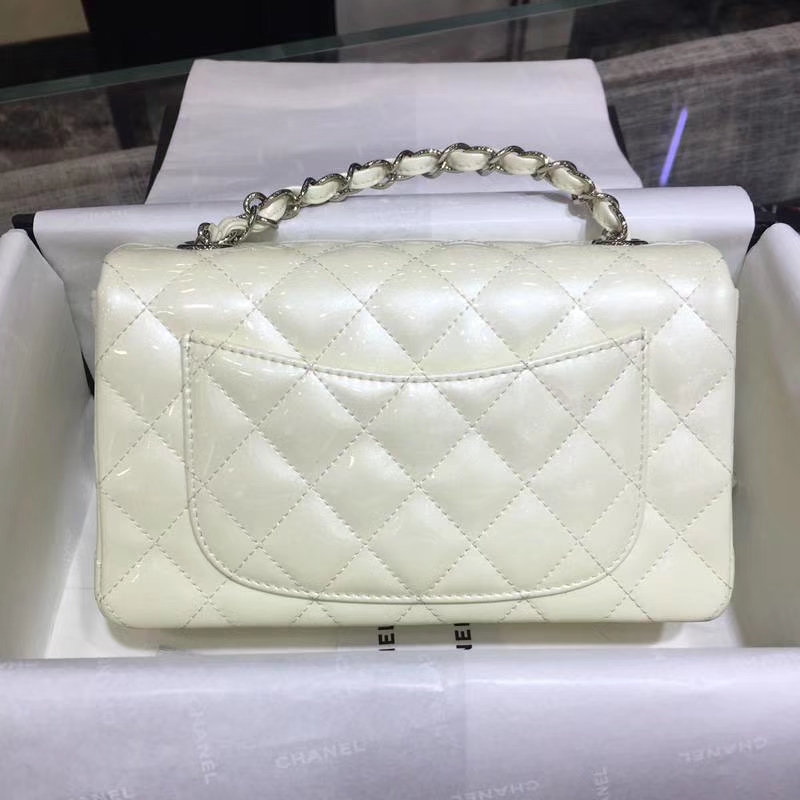 CHANEL 香奈儿 Classic Flap Bag  进口漆皮 20cm 感受细节 感受工艺 米白 金扣