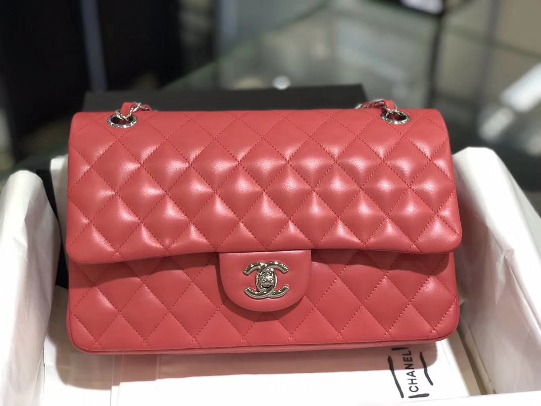 CHANEL 香奈儿 Classic Flap Bag  小羊皮 25cm 西瓜红 金扣 纯正品开发 顶级的工艺 进出专柜无压力