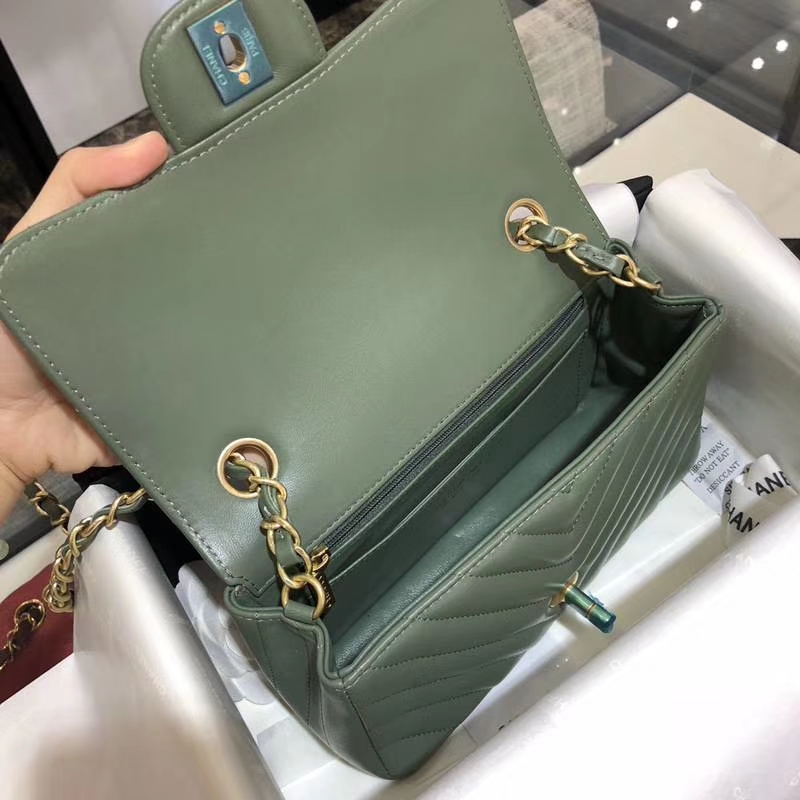 CHANEL 香奈儿 V字绣 希腊绿 20cm 超美 客订 少量现货 怀旧金