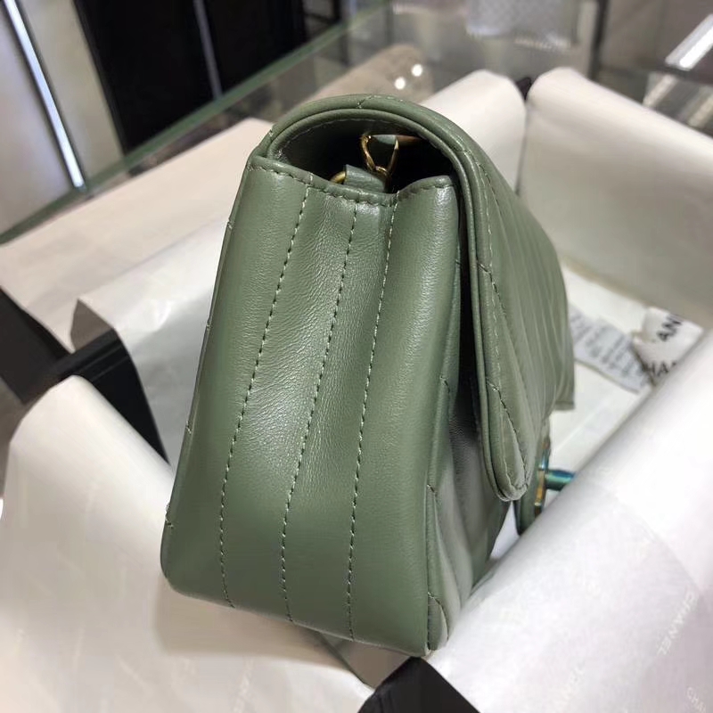 CHANEL 香奈儿 V字绣 希腊绿 20cm 超美 客订 少量现货 怀旧金