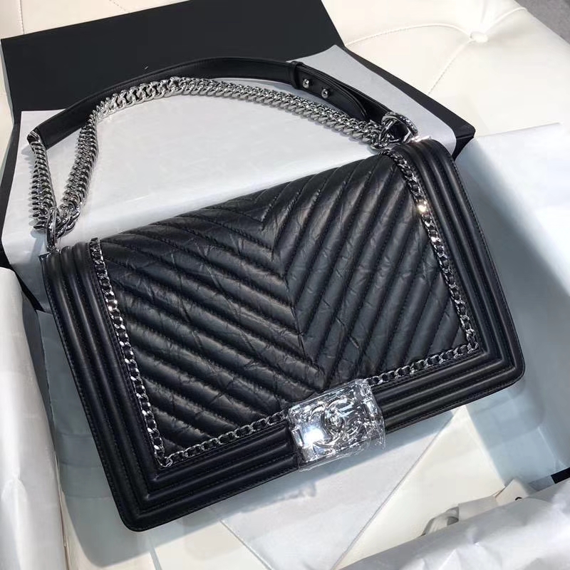 Chanel 香奈儿 Leboy Bag 手工链 复刻皮 28cm 黑色 白银五金