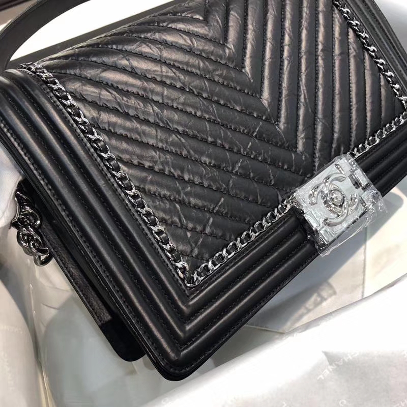 Chanel 香奈儿 Leboy Bag 手工链 复刻皮 28cm 黑色 白银五金