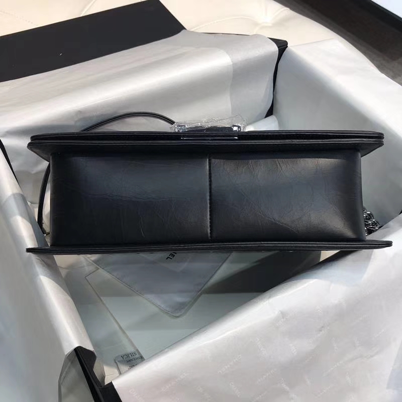 Chanel 香奈儿 Leboy Bag 手工链 复刻皮 28cm 黑色 白银五金