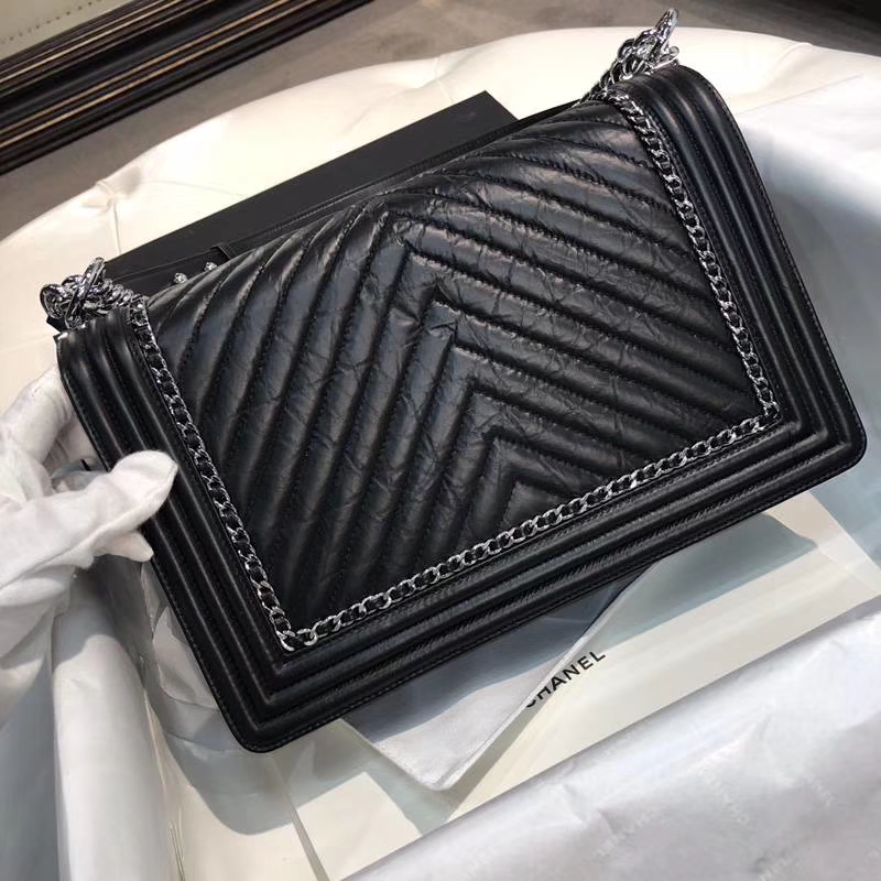 Chanel 香奈儿 Leboy Bag 手工链 复刻皮 28cm 黑色 白银五金