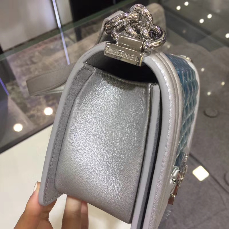 Chanel 香奈儿 Leboy Bag  PVC与小羊皮 20cm 彩扣