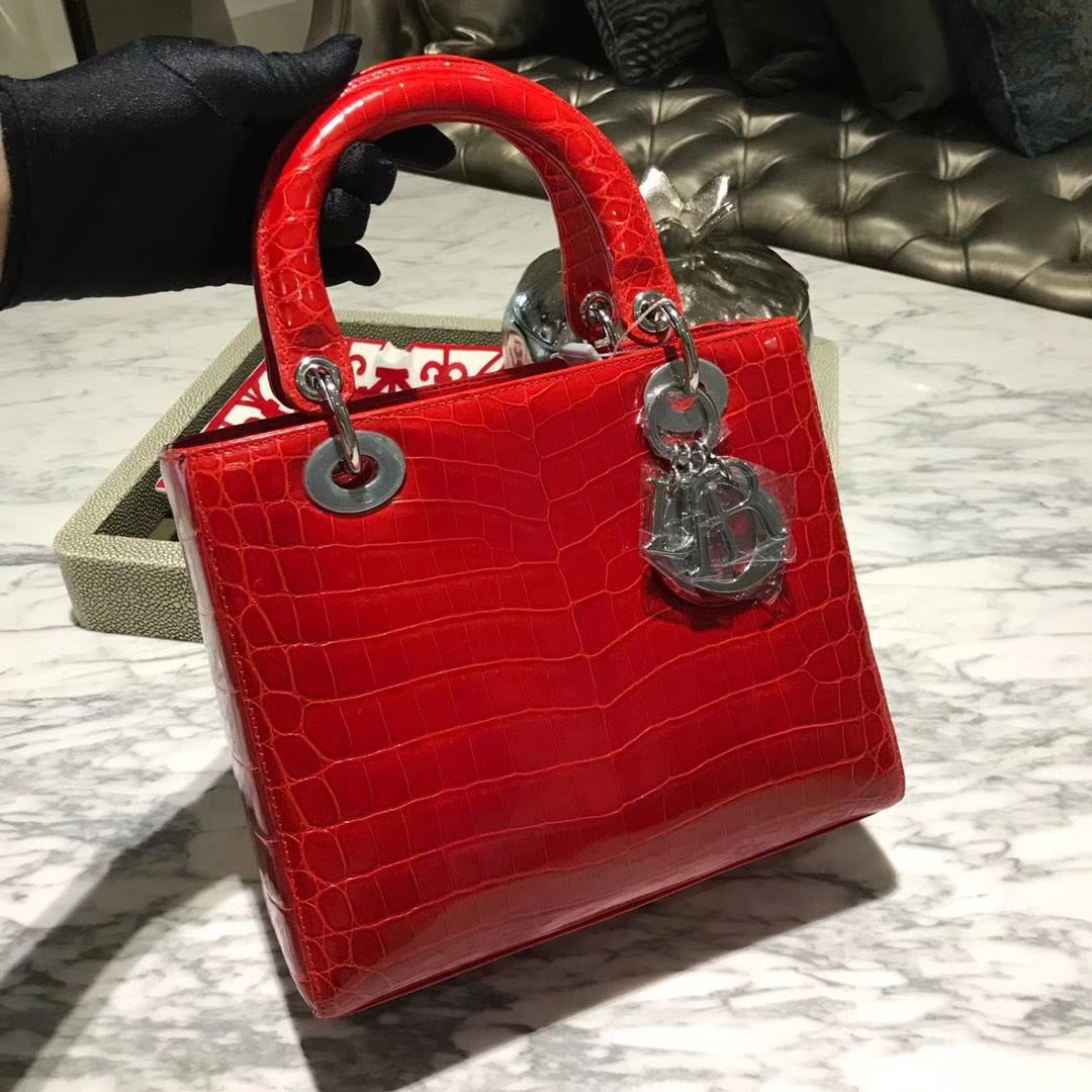 Dior 迪奥 鳄鱼皮 钻石扣定制 出货实拍 鲜艳番茄红
