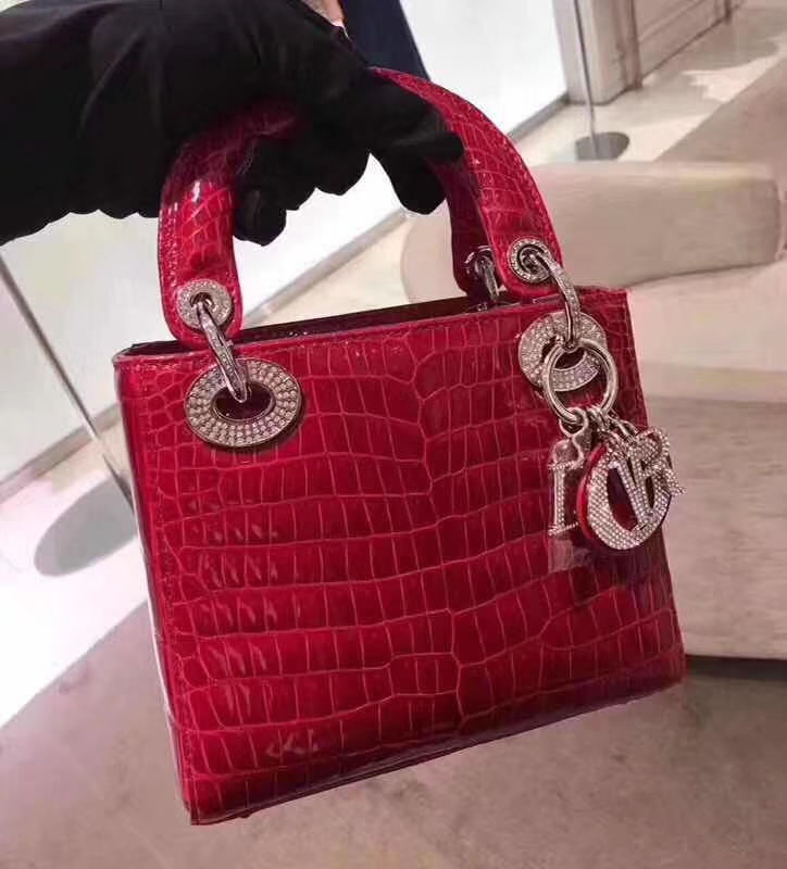 Dior 迪奥 戴妃 鳄鱼皮钻石扣定制 出货实拍 欢迎品鉴 玫红