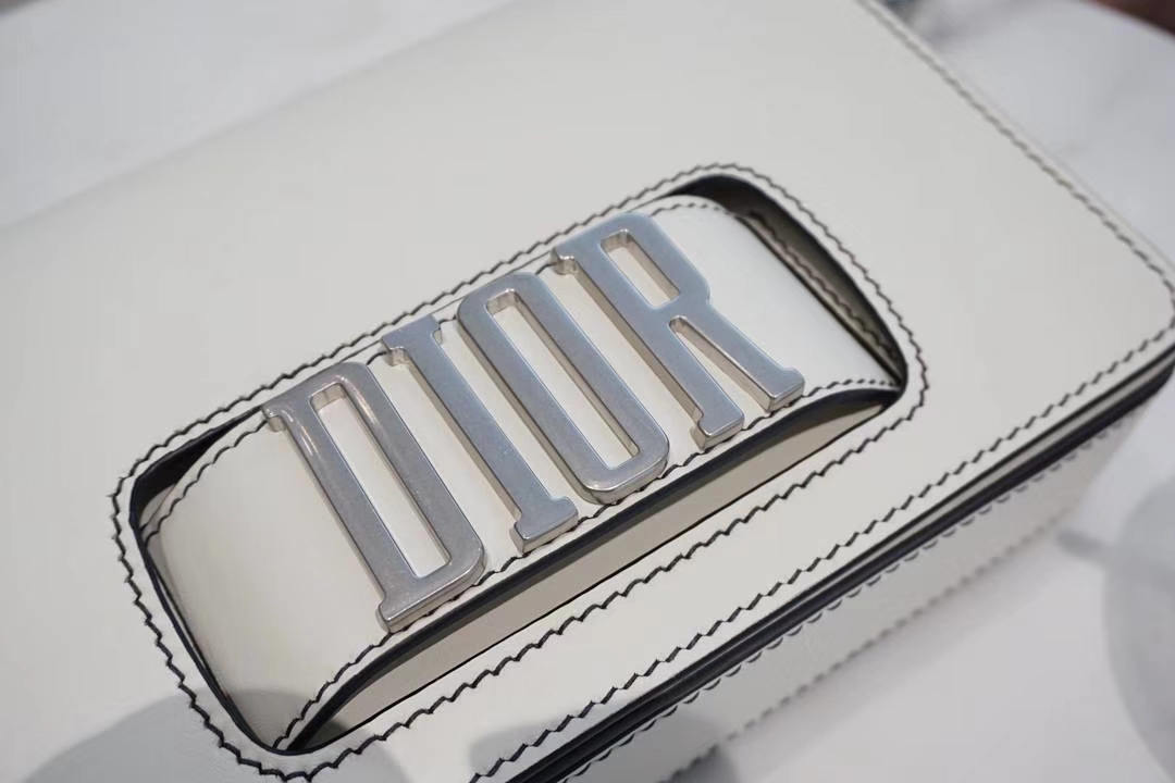Dior 迪奥 五金 线路 细节 清晰可见 市场最高版本 25cm 牛皮包 原厂胎牛皮制作