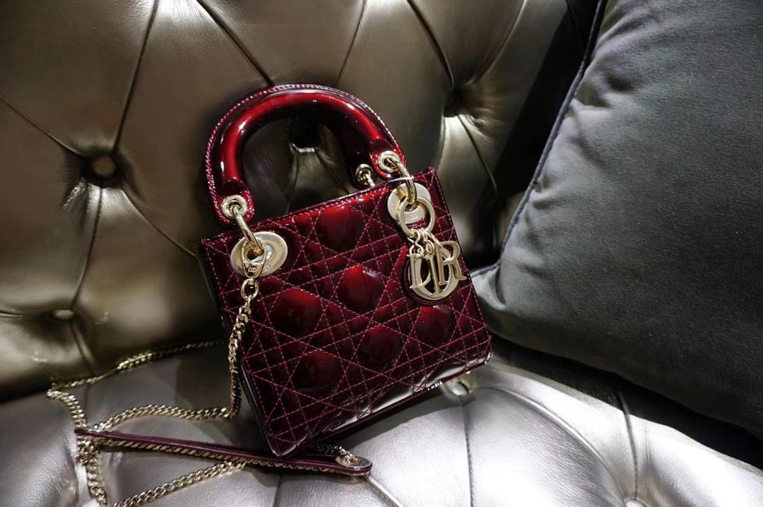 Dior 迪奥 方便小巧 三格戴妃包 mini 车厘子色 金银扣 漆皮