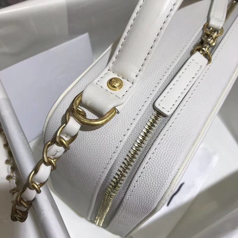 Chanel 化妆包  21cm 进口小鱼子酱 白色 现货 