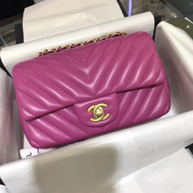Chanel 香奈儿 V字绣 20cm 进口小羊皮 玫红色 配上怀旧金 客订出货 现货 