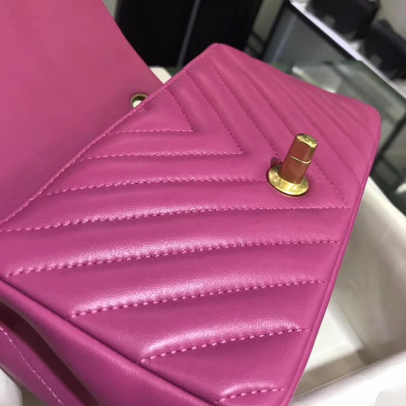 Chanel 香奈儿 V字绣 20cm 进口小羊皮 玫红色 配上怀旧金 客订出货 现货 