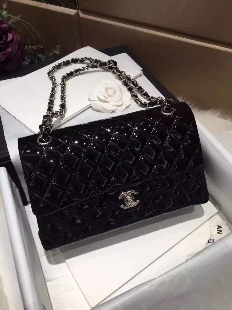 Chanel 香奈儿  Classic Flap  进口漆皮 25cm 黑色 银扣