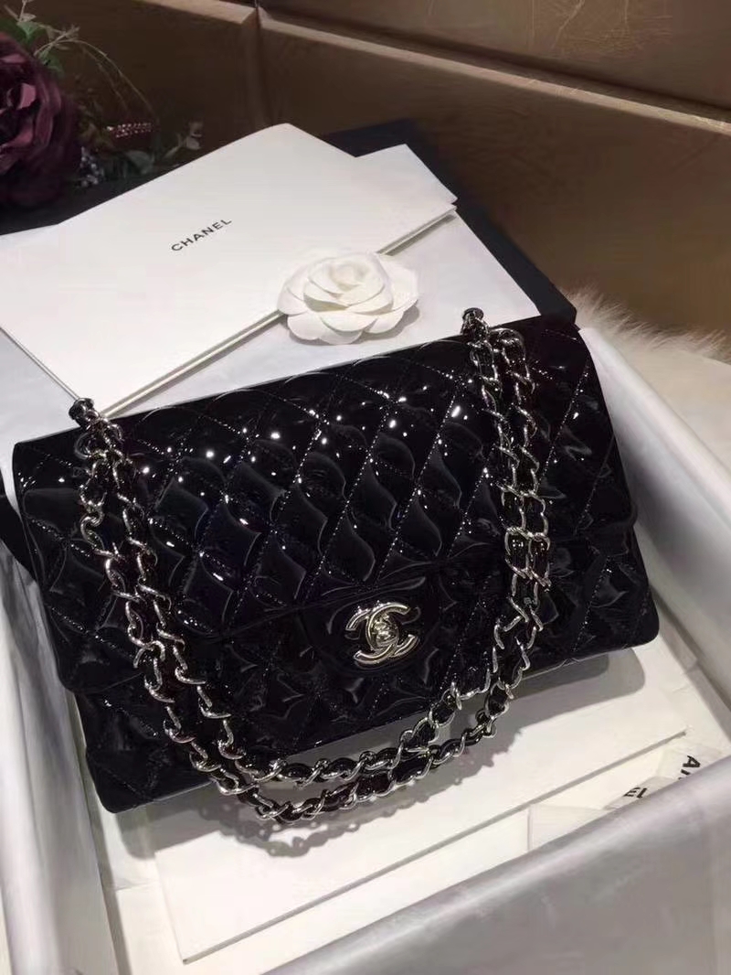 Chanel 香奈儿  Classic Flap  进口漆皮 25cm 黑色 银扣