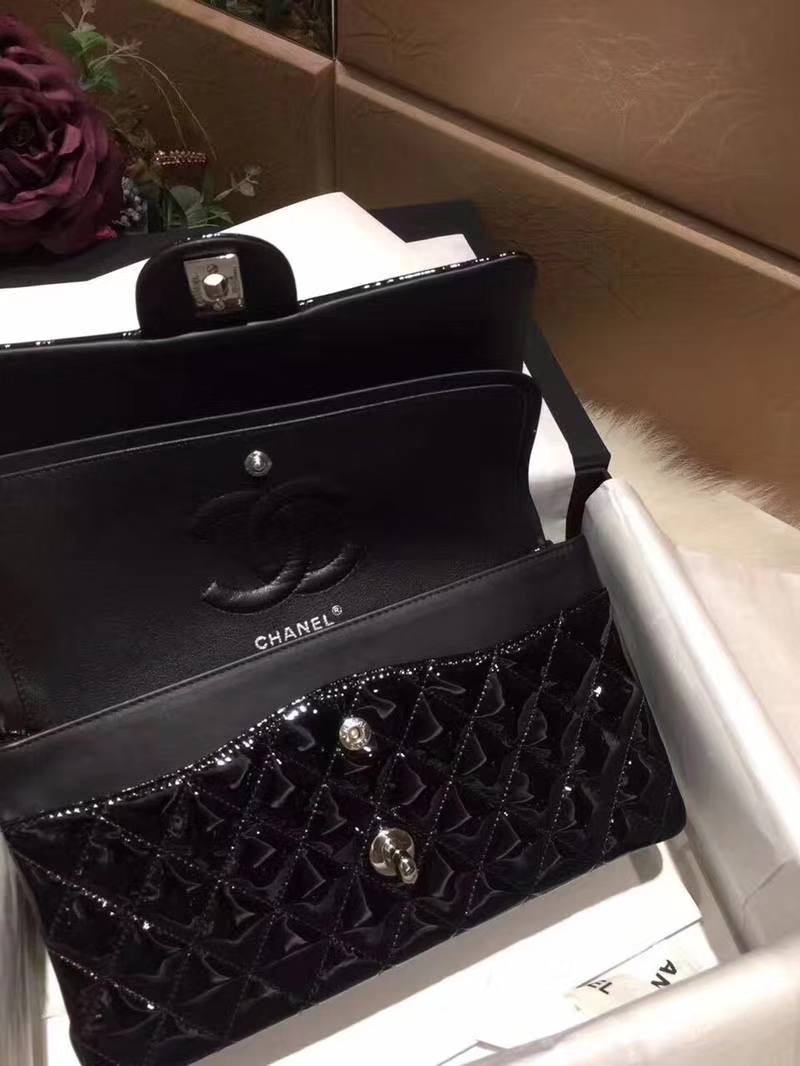 Chanel 香奈儿  Classic Flap  进口漆皮 25cm 黑色 银扣