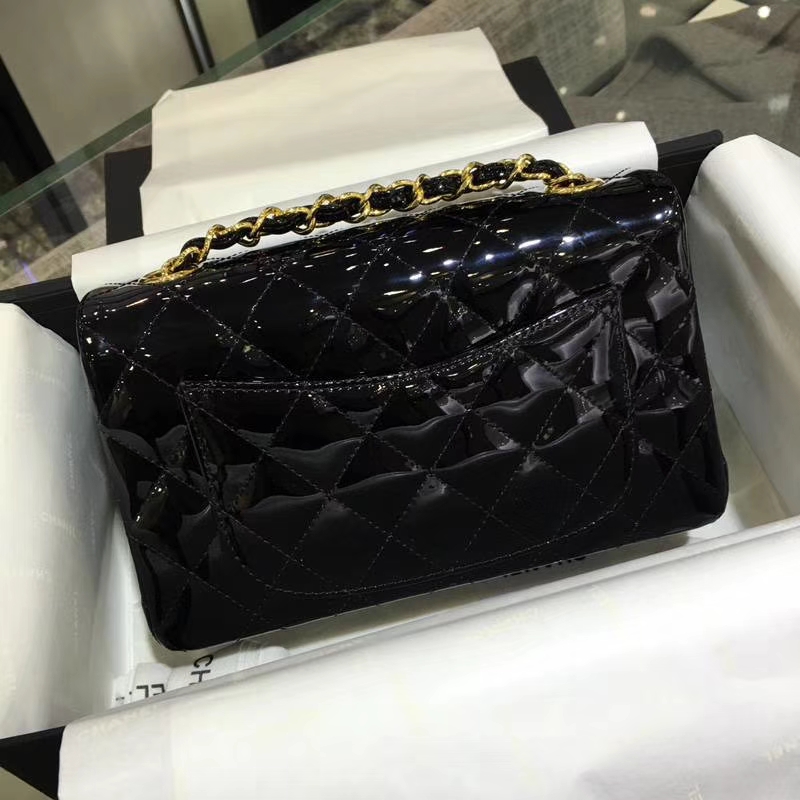 Chanel 香奈儿  Classic Flap  进口漆皮 20cm 黑色 金扣