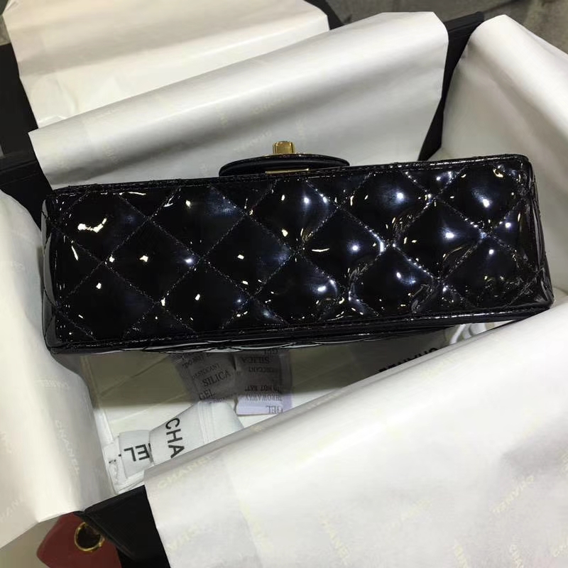 Chanel 香奈儿  Classic Flap  进口漆皮 20cm 黑色 金扣