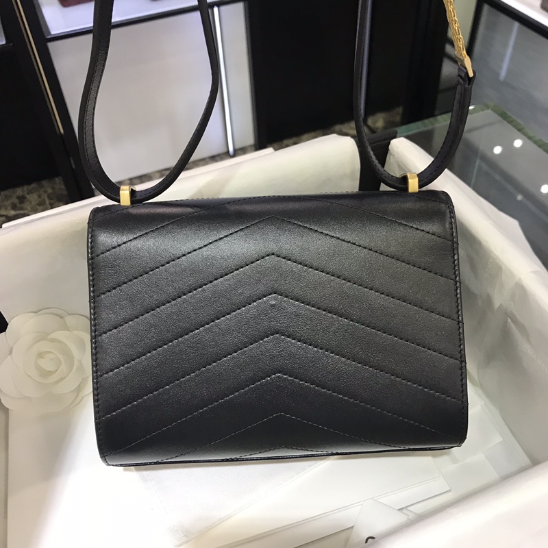 Chanel 新款 2018巴黎汉堡系列 进口牛皮 斜跨包 小号14x6x19cm 经典黑 现货