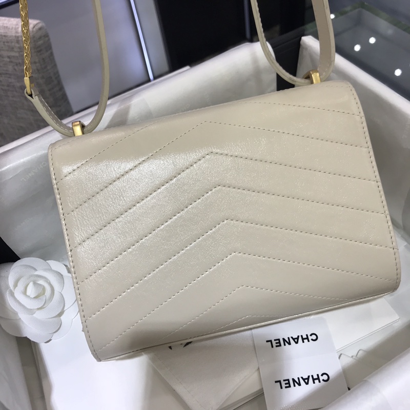 Chanel 2018巴黎汉堡系列 进口牛皮 斜跨包 小号14x6x19cm 奶白色现货 新款