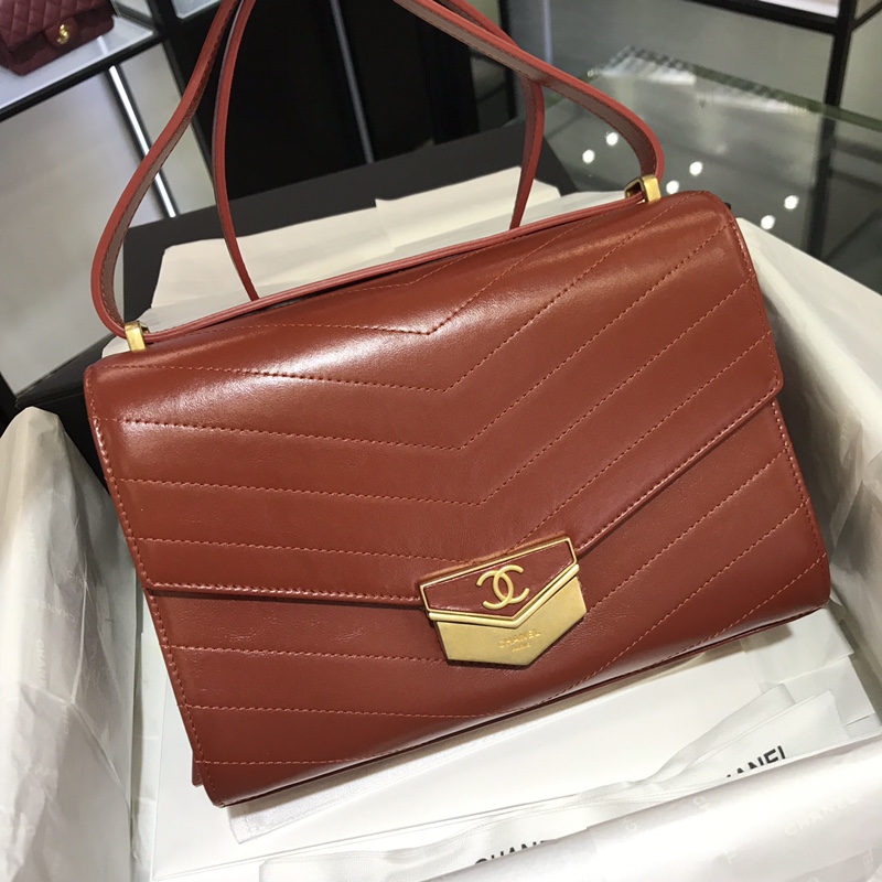 Chanel 香奈儿  2018巴黎汉堡系列 进口牛皮 斜跨包 中号16x7x23cm