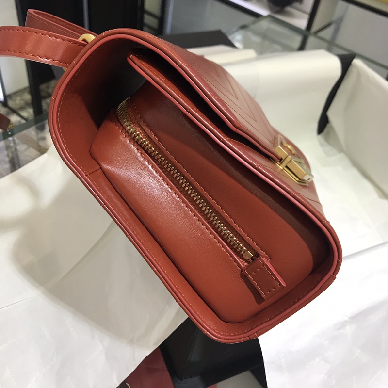 Chanel 香奈儿  2018巴黎汉堡系列 进口牛皮 斜跨包 中号16x7x23cm