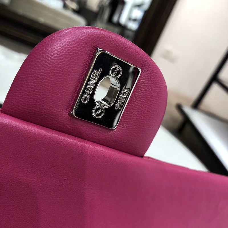 Chanel 香奈儿 Classic Flap 羊皮 25cm 玫红色 银扣
