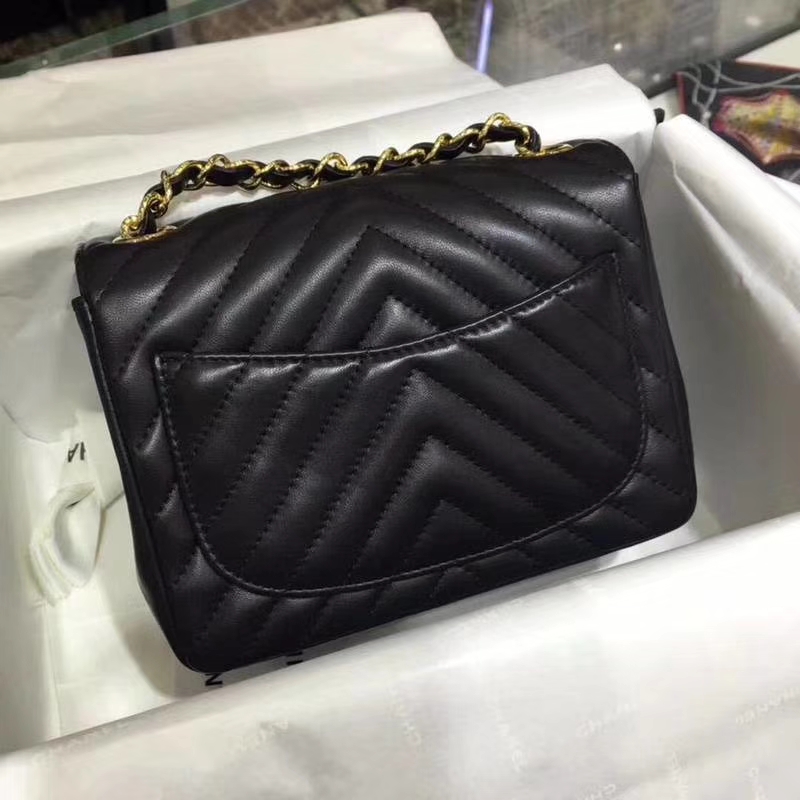Chanel 香奈儿 V字绣 17cm 小羊皮 金扣