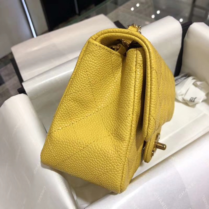Chanel 香奈儿 Classic Flap Bag  法国进口鱼子酱 17cm 现货 芒果黄 金扣