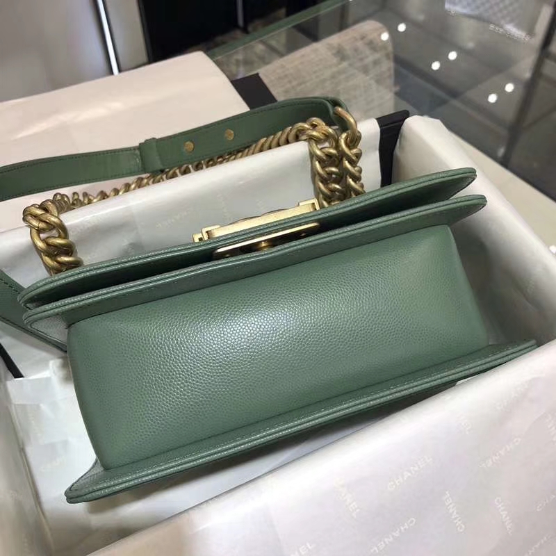 Chanel 香奈儿 Leboy Bag 20cm 大V款 现货 抹茶绿  沙金扣