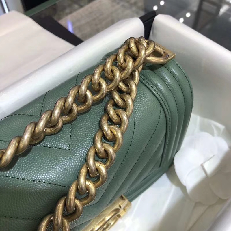 Chanel 香奈儿 Leboy Bag 20cm 大V款 现货 抹茶绿  沙金扣