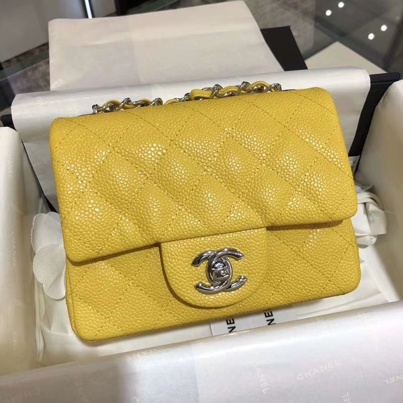 Chanel 香奈儿 Classic Flap Bag  法国进口鱼子酱 17cm 现货 芒果黄 银扣