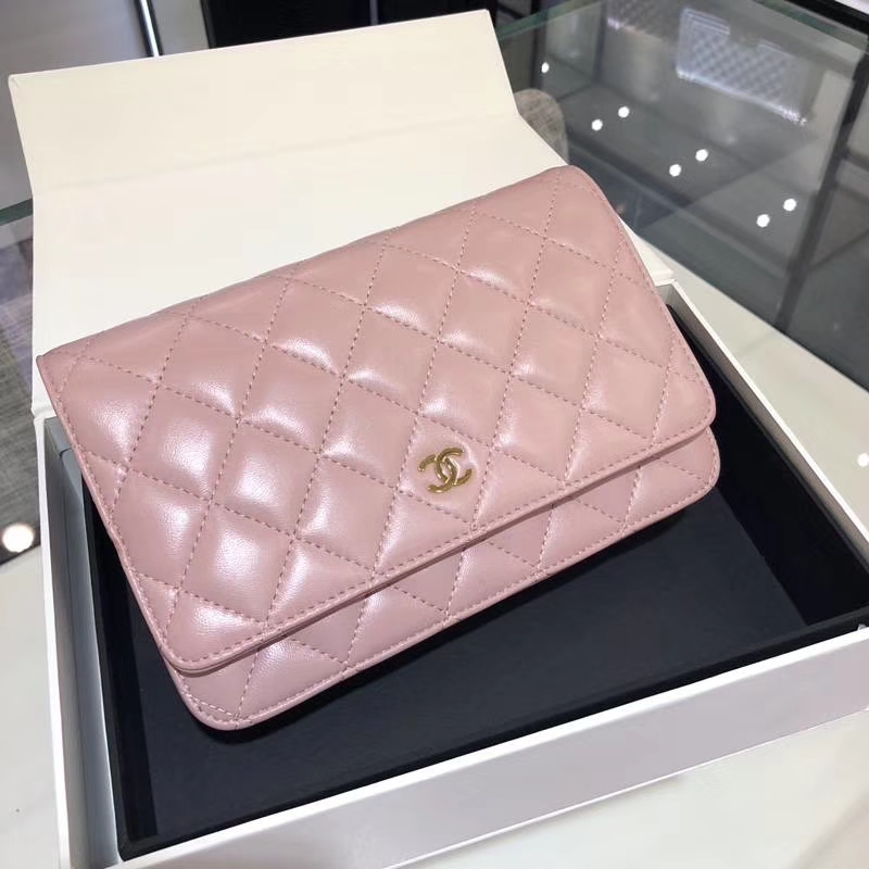 Chanel 香奈儿 WOC 小羊皮 20cm 金链 浅粉色 现货