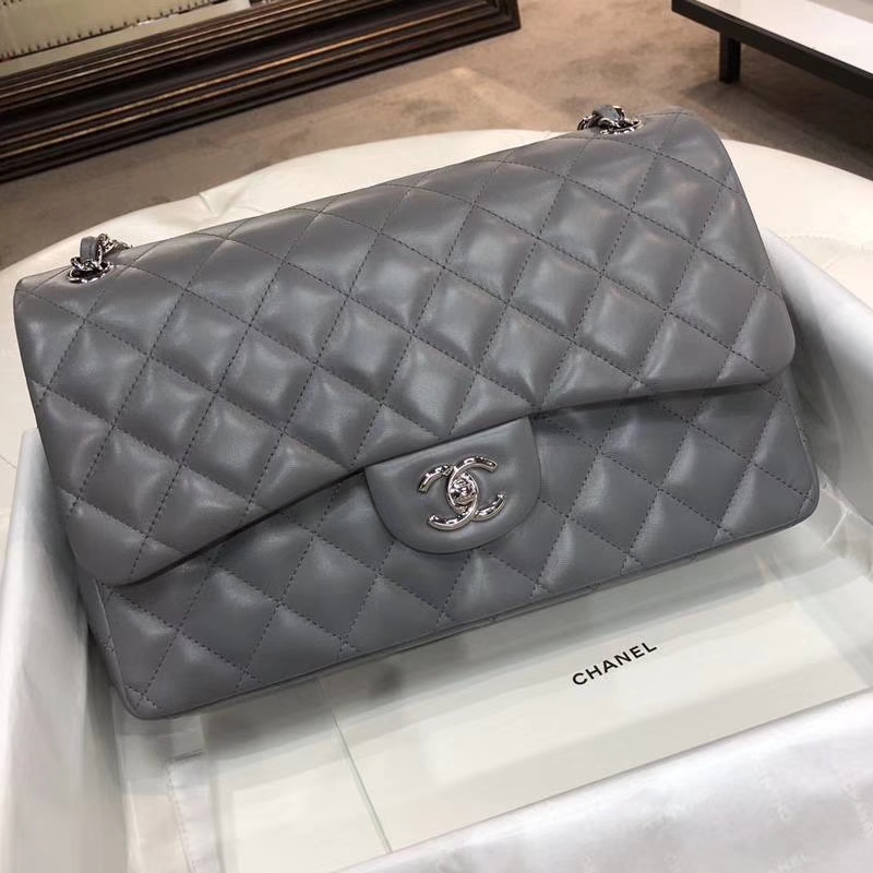 Chanel 香奈儿 Classic Flap Bag 进口小羊皮 30cm 现货 灰色 银扣