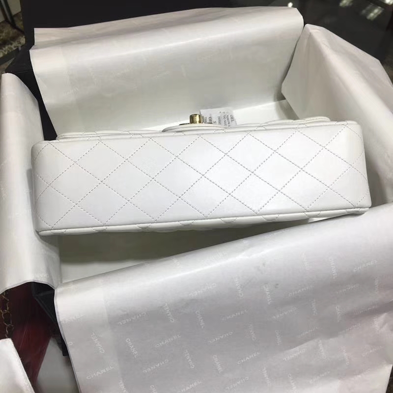 Chanel 香奈儿 Classic Flap Bag  25cm 进口小羊皮 现货 白色 金扣