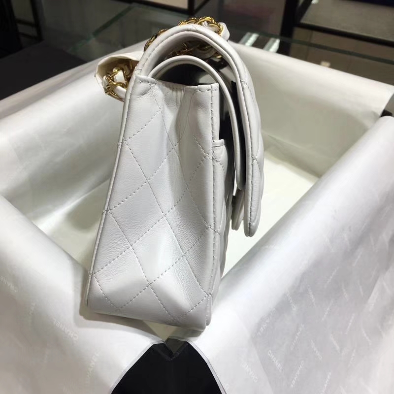 Chanel 香奈儿 Classic Flap Bag  25cm 进口小羊皮 现货 白色 金扣