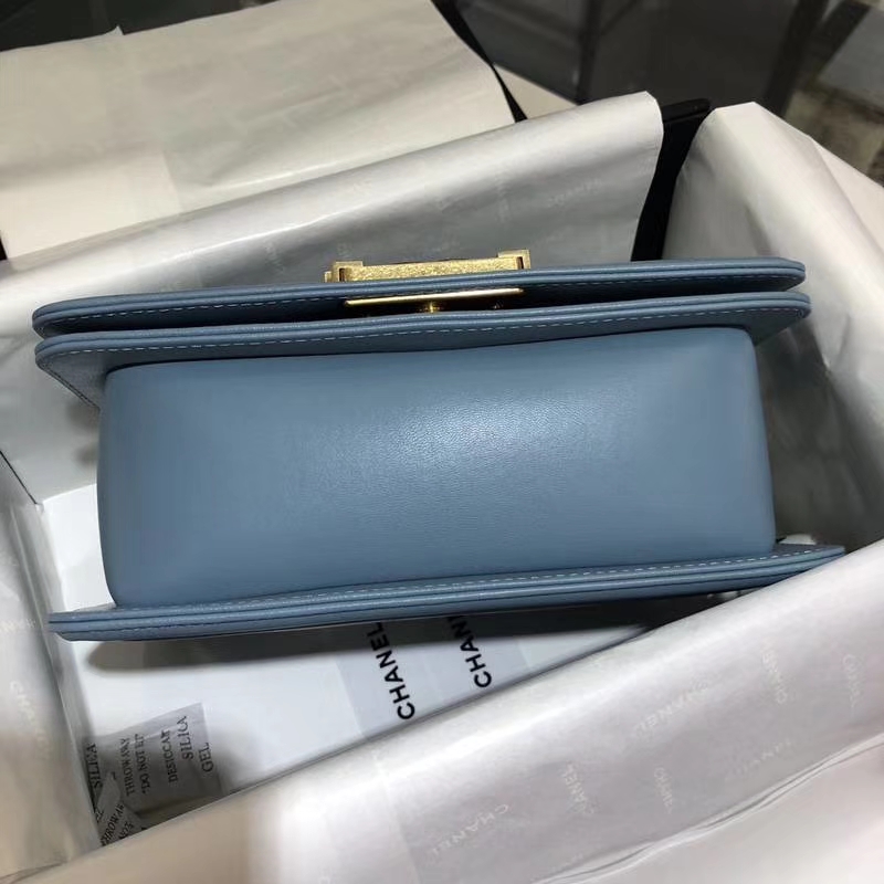 Chanel 香奈儿 Leboy Bag 大V款 小羊皮 20cm 雾霾蓝 亚金 现货