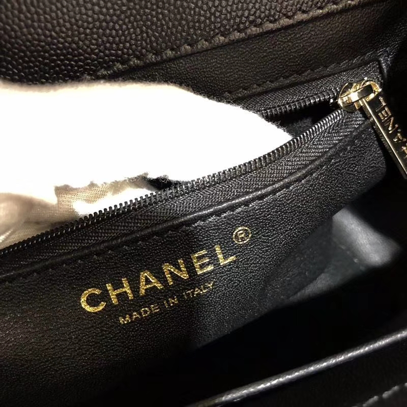 Chanel香奈儿邮差包20cm黑色 进口小鱼子酱 香槟五金 现货