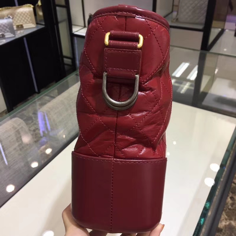 CHANEL 秋冬新款 GABRIELLE 流浪包 进口小牛皮双色金属精裁而成 实拍图 红色 28cm