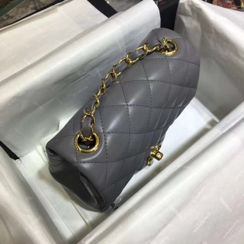 Chanel 香奈儿 Classic Flap Bag 进口小羊皮 17cm 现货 锡器灰 金扣