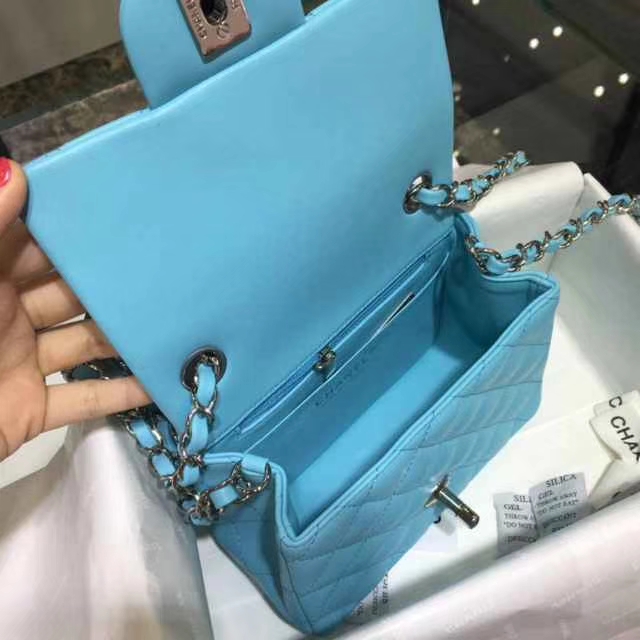 Chanel 香奈儿 Classic Flap Bag 进口小羊皮 17cm 现货 马卡兰 银扣