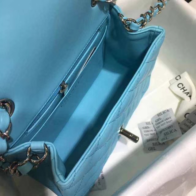 Chanel 香奈儿 Classic Flap Bag 进口小羊皮 17cm 现货 马卡兰 银扣