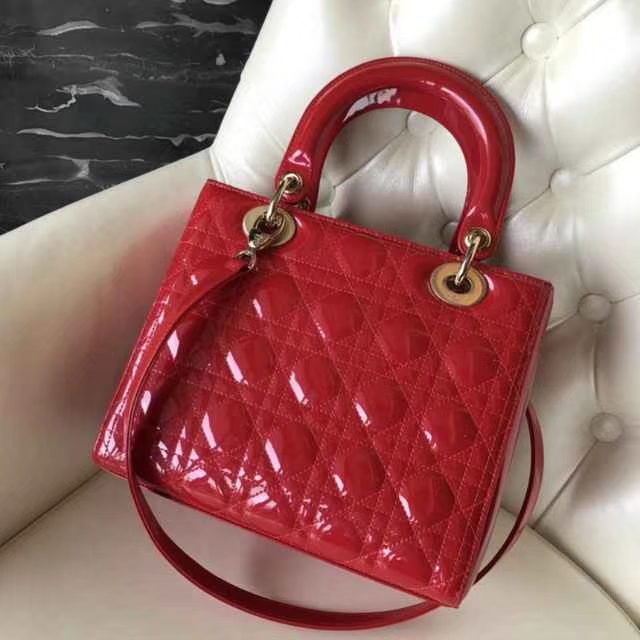 Dior 迪奥 戴妃包 Lady Dior 细节一目了然  五格漆皮大红色