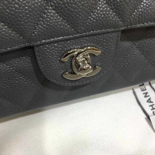 Chanel 香奈儿 Classic Flap Bag  进口鱼子酱 25cm 现货 锡器灰 银扣