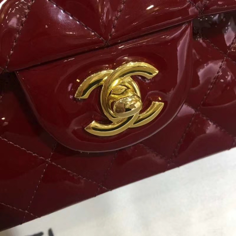 Chanel 香奈儿 Classic Flap Bag  进口漆皮 25cm 酒红 金扣 现货
