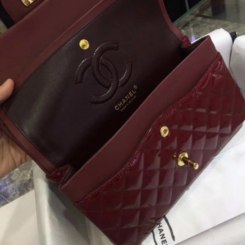 Chanel 香奈儿 Classic Flap Bag  进口漆皮 25cm 酒红 金扣 现货