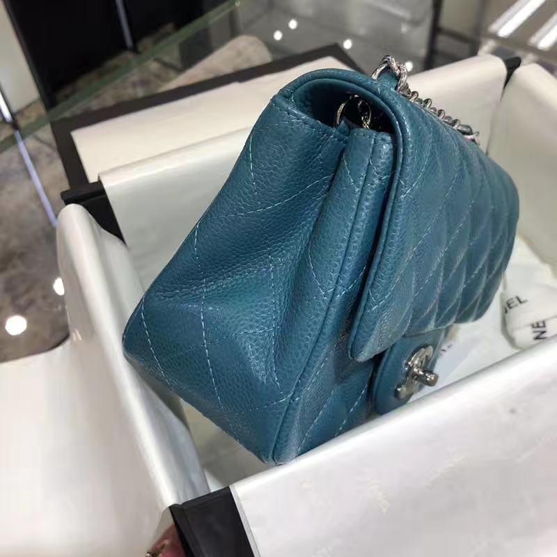 Classic Flap Bag 鱼子酱 17cm 孔雀蓝 银扣 纯正品开发 顶级的工艺 进出专柜无压力